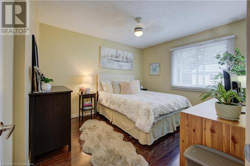 95 Fonthill Road Unit# 4, Hamilton, ON - Indoor Photo Showing Bedroom