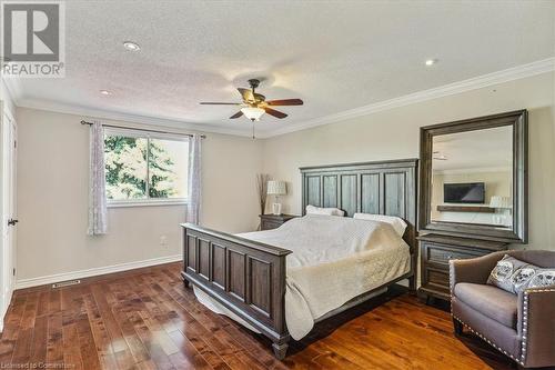 9 Newell Court, Hamilton, ON - Indoor Photo Showing Bedroom