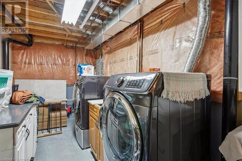 9 Newell Court, Hamilton, ON - Indoor Photo Showing Laundry Room