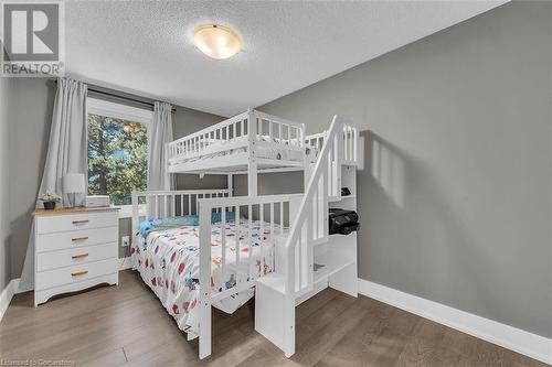 2200 Glenwood School Drive Unit# 42, Burlington, ON - Indoor Photo Showing Bedroom