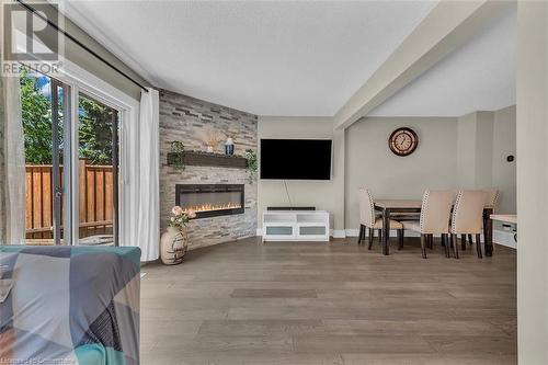 2200 Glenwood School Drive Unit# 42, Burlington, ON - Indoor Photo Showing Living Room With Fireplace