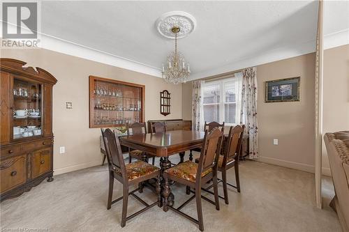 139 Tragina Avenue S, Hamilton, ON - Indoor Photo Showing Dining Room