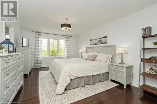 1035 Victoria Road S Unit# 119, Guelph, ON - Indoor Photo Showing Bedroom