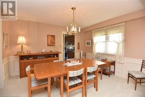 8 Lennard Crescent, Dundas, ON - Indoor Photo Showing Dining Room