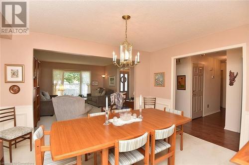 8 Lennard Crescent, Dundas, ON - Indoor Photo Showing Dining Room