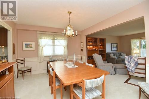 8 Lennard Crescent, Dundas, ON - Indoor