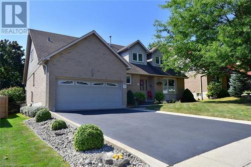 8 Lennard Crescent, Dundas, ON - Outdoor With Facade