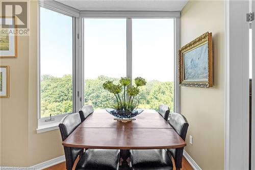 180 Limeridge Road W Unit# 702, Hamilton, ON - Indoor Photo Showing Dining Room