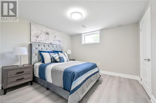 170 Cedardale Avenue, Stoney Creek, ON - Indoor Photo Showing Bedroom