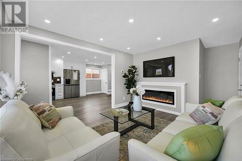 170 Cedardale Avenue, Stoney Creek, ON - Indoor Photo Showing Living Room With Fireplace