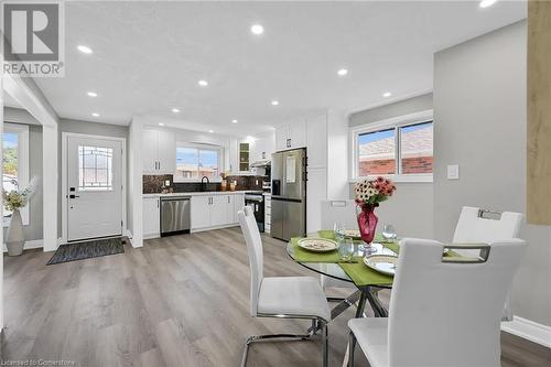 170 Cedardale Avenue, Stoney Creek, ON - Indoor Photo Showing Dining Room