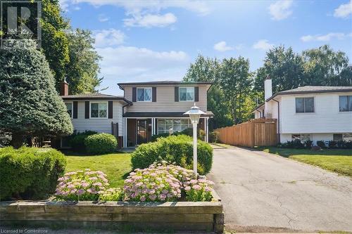 574 Bridle Wood, Burlington, ON - Outdoor With Facade