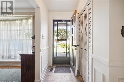 574 Bridle Wood, Burlington, ON - Indoor Photo Showing Other Room