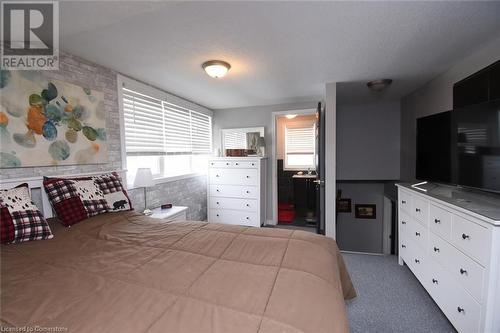 26 Hatton Drive, Ancaster, ON - Indoor Photo Showing Bedroom