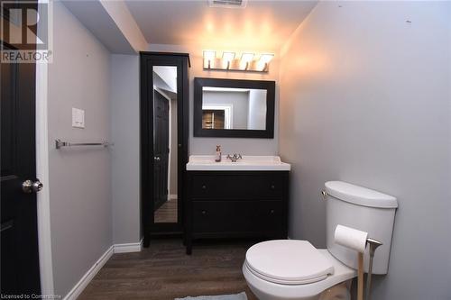 26 Hatton Drive, Ancaster, ON - Indoor Photo Showing Bathroom