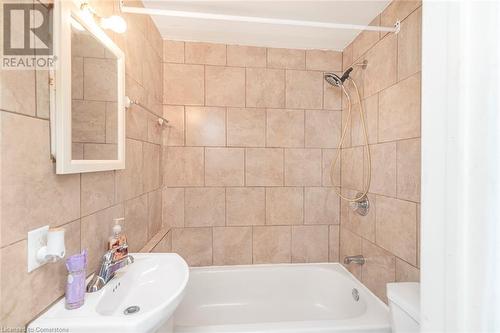 344 Gage Avenue N, Hamilton, ON - Indoor Photo Showing Bathroom