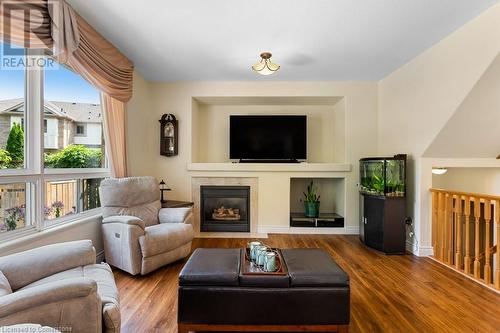 2247 Pathfinder Drive, Burlington, ON - Indoor Photo Showing Living Room With Fireplace