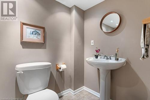 2247 Pathfinder Drive, Burlington, ON - Indoor Photo Showing Bathroom