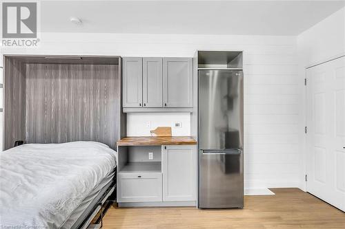 198 Dundurn Street S, Hamilton, ON - Indoor Photo Showing Bedroom