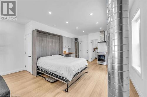 198 Dundurn Street S, Hamilton, ON - Indoor Photo Showing Bedroom