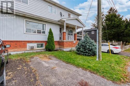 46 Martin Street Unit# 3, Thorold, ON - Outdoor