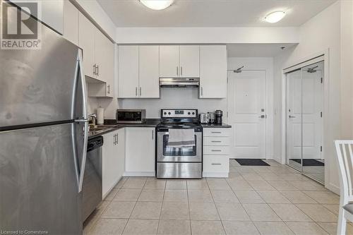 2486 Old Bronte Road Unit# 519, Oakville, ON - Indoor Photo Showing Kitchen