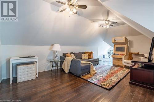 127 Fairleigh Avenue S, Hamilton, ON - Indoor Photo Showing Living Room With Fireplace