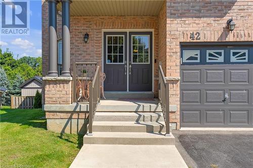 42 Hansford Drive, Brantford, ON - Outdoor