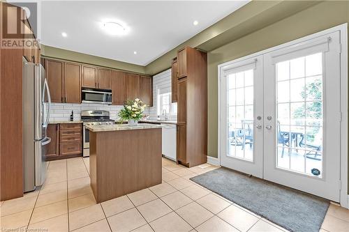 42 Hansford Drive, Brantford, ON - Indoor Photo Showing Kitchen