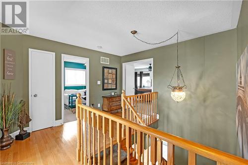 42 Hansford Drive, Brantford, ON - Indoor Photo Showing Other Room