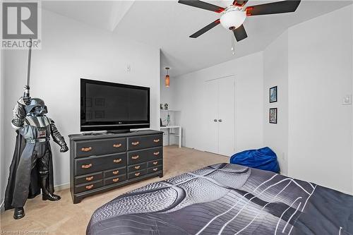 42 Hansford Drive, Brantford, ON - Indoor Photo Showing Bedroom