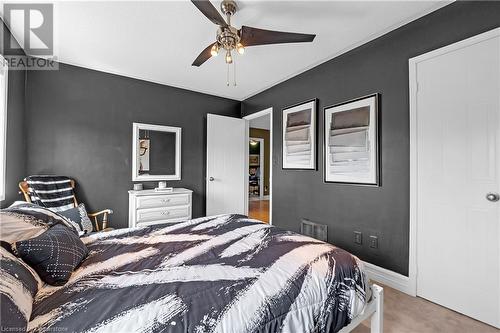 42 Hansford Drive, Brantford, ON - Indoor Photo Showing Bedroom