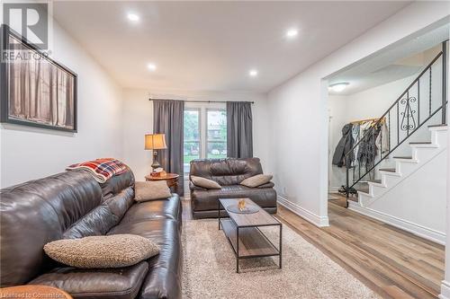 596 Grey Street Unit# 8, Brantford, ON - Indoor Photo Showing Living Room