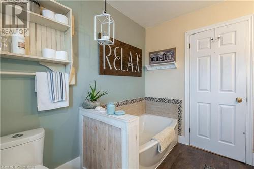 25 Morgan Drive, Caledonia, ON - Indoor Photo Showing Bathroom