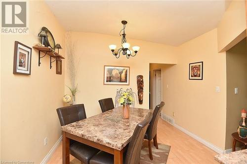 33 Fielding Crescent, Hamilton, ON - Indoor Photo Showing Dining Room