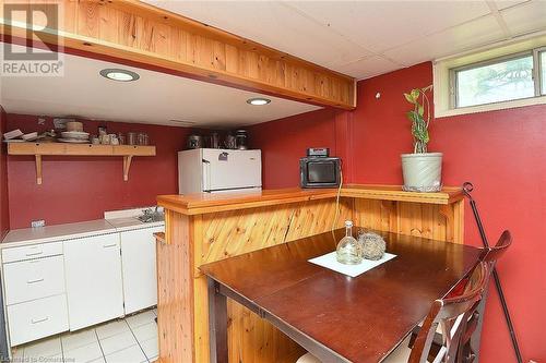 33 Fielding Crescent, Hamilton, ON - Indoor Photo Showing Kitchen