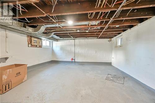 145 Connaught Avenue N, Hamilton, ON - Indoor Photo Showing Basement