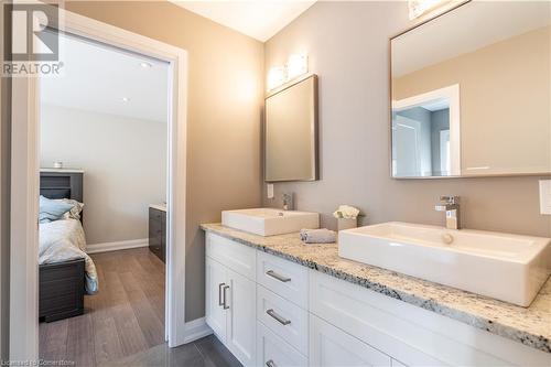 78 Hickory Avenue, Niagara-On-The-Lake, ON - Indoor Photo Showing Bathroom