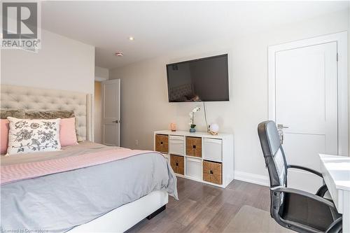 78 Hickory Avenue, Niagara-On-The-Lake, ON - Indoor Photo Showing Bedroom