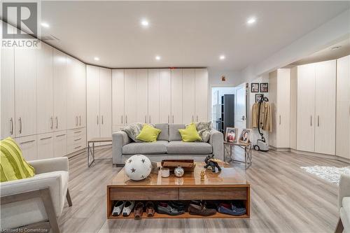 78 Hickory Avenue, Niagara-On-The-Lake, ON - Indoor Photo Showing Living Room