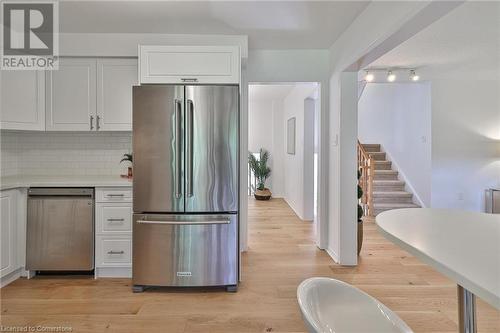 44 Killarney Court, Brampton, ON - Indoor Photo Showing Kitchen