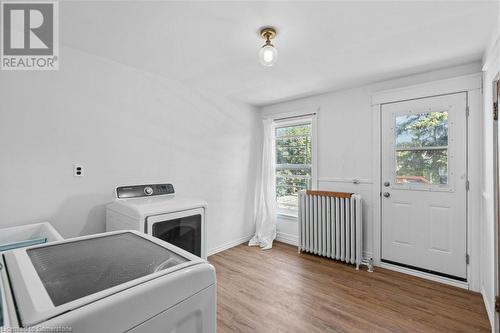 99 Balsam Avenue S, Hamilton, ON - Indoor Photo Showing Laundry Room