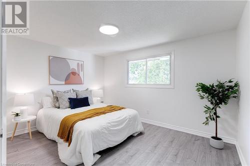 28 Cartier Drive, Thorold, ON - Indoor Photo Showing Bedroom