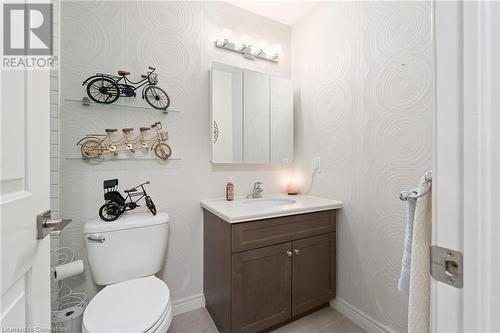 8 Country Fair Way, Hamilton, ON - Indoor Photo Showing Bathroom