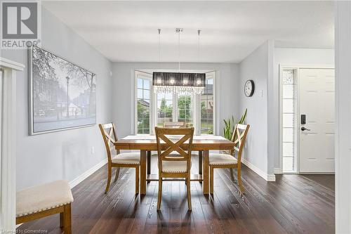 8 Country Fair Way, Hamilton, ON - Indoor Photo Showing Dining Room