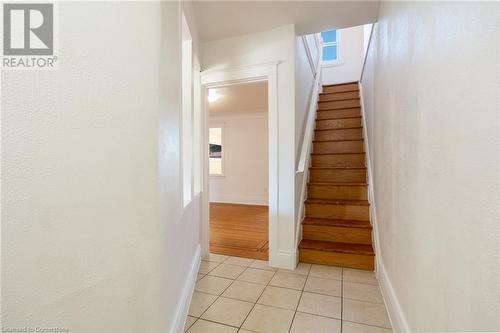 125 Melrose Avenue N, Hamilton, ON - Indoor Photo Showing Other Room