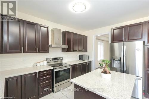 11 Cirillo Street, Brampton, ON - Indoor Photo Showing Kitchen