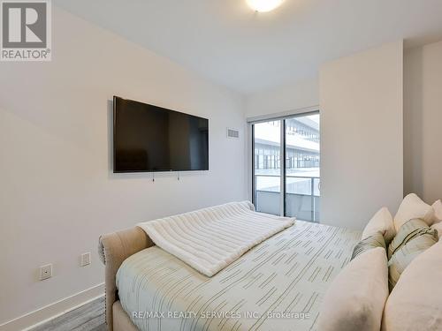 542 - 20 Shore Breeze Drive, Toronto, ON - Indoor Photo Showing Bedroom