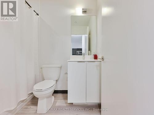 542 - 20 Shore Breeze Drive, Toronto, ON - Indoor Photo Showing Bathroom