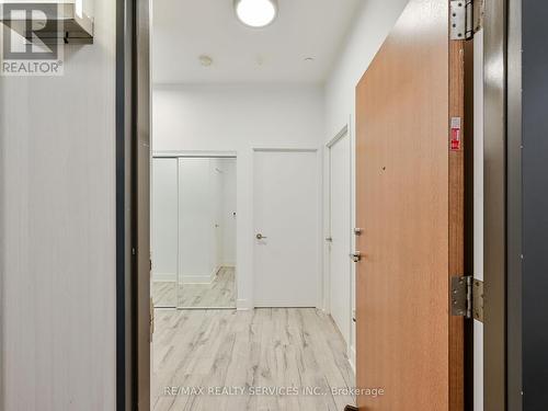 542 - 20 Shore Breeze Drive, Toronto, ON - Indoor Photo Showing Other Room